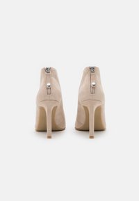 Marco Tozzi Classic heels - dune
