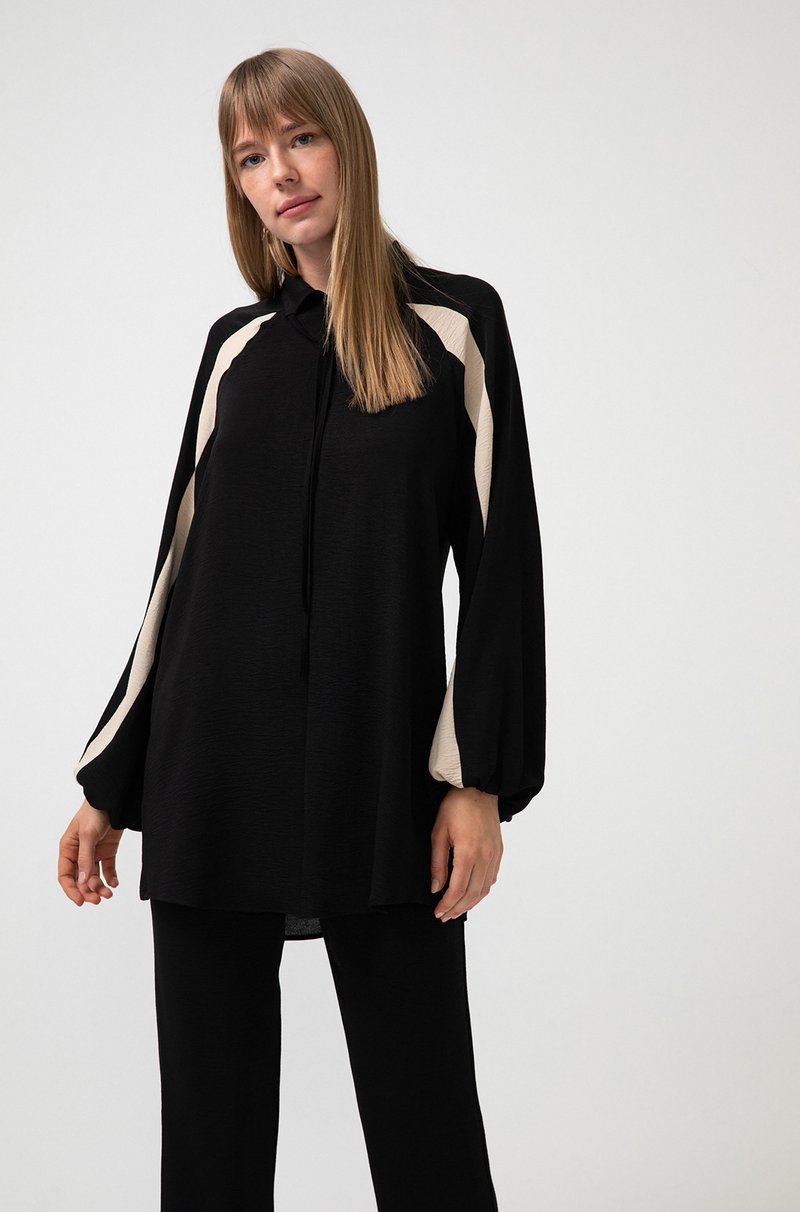 Touché Privé - CONTRAST DETAILED TUNIC TOP - Tuniek - black, Vergroten