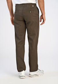 Lindbergh Trousers - deep brown