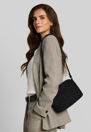 TOM TAILOR, TOM TAILOR BAGS TTXANTHIA UMHÄNGETASCHE MIT LOGO-PRÄGUNG - Schoudertas - schwarz   black