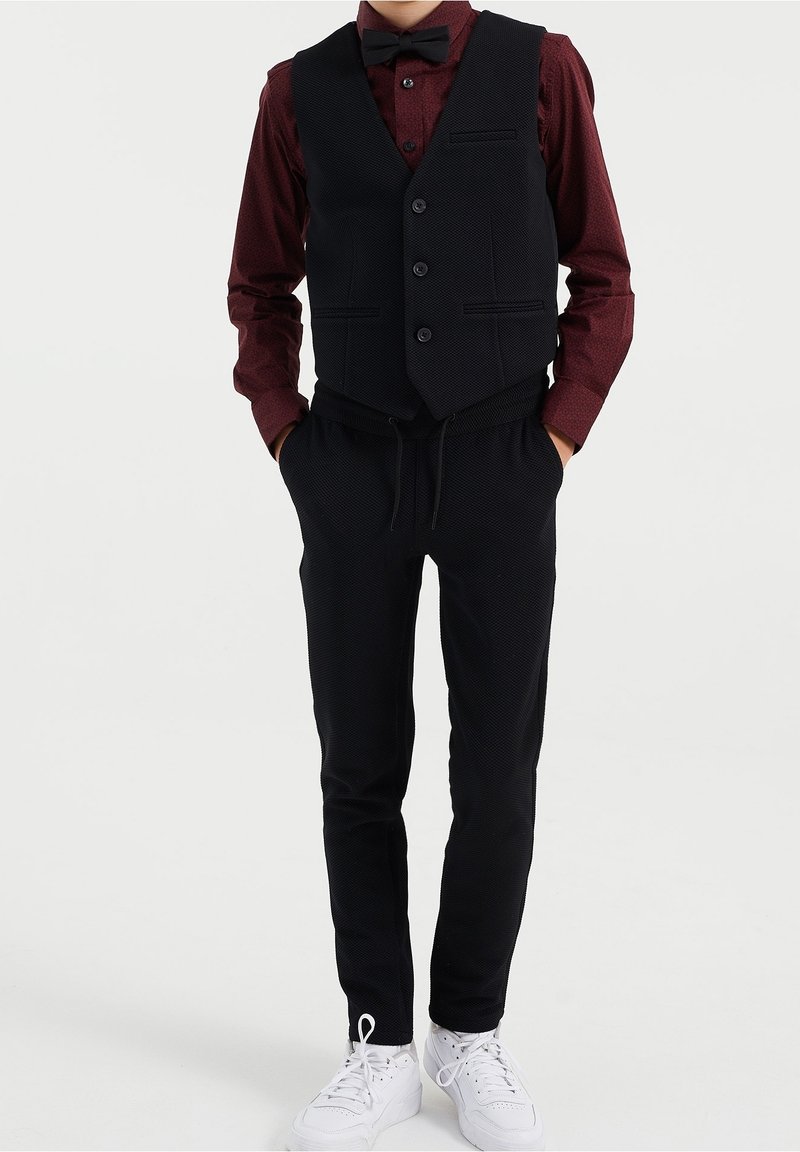 WE Fashion SLIM FIT GILET - Kostymväst - black