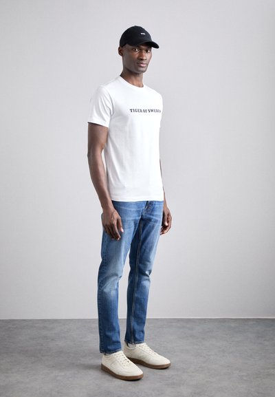 Tiger of Sweden PISTOLERO - Jeans Tapered Fit - medium blue