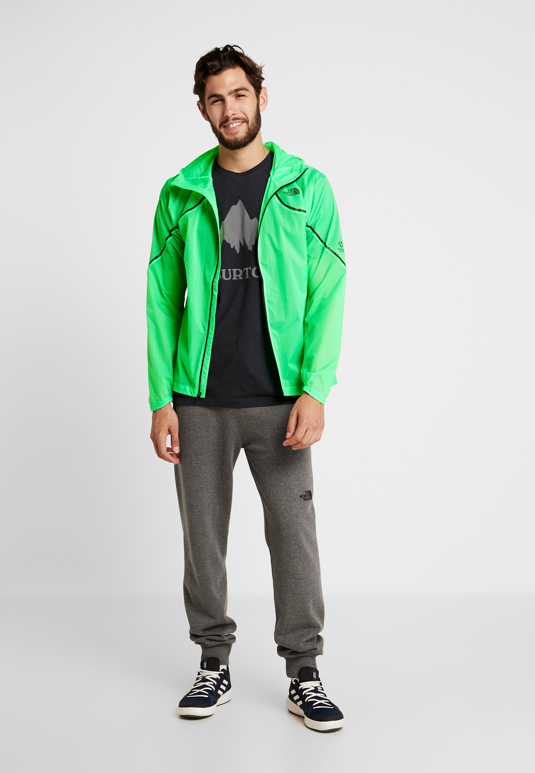FLIGHT WIND JACKET Outdoorjacka chlorophyll green FLIGHT WIND JACKET Outdoorjacka chlorophyll green