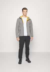 Jack Wolfskin BORNBERG HOODY - Softshelljakke - smokey grey