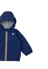 Giacca con cappuccio di colore blu navy con interno grigio, dotata di zip frontale con accenti multicolori e polsini elasticizzati. Materiale leggero.