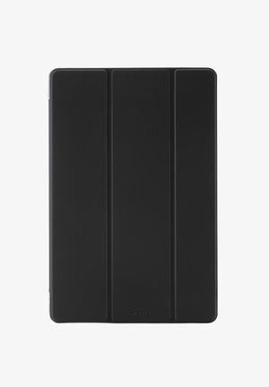 Schwarze dreifach gefaltete Tablet-Hülle mit glatter Oberfläche und subtiler "hama"-Markierung in der Mitte unten.
