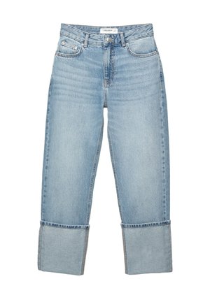 Jeans in denim azzurro chiaro con vestibilità a gamba dritta, vita alta e orli arrotolati. Presentano un classico design a cinque tasche e chiusura frontale con bottone.