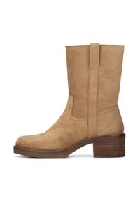Unselected, medium beige