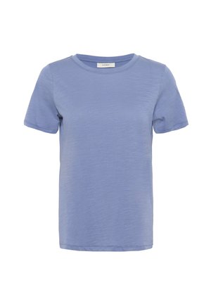 T-shirt bleu clair à manches courtes et col rond, en tissu texturé subtil, avec une petite étiquette de marque blanche à l'intérieur du col.