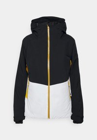 Veste imperméable noire, blanche et jaune avec capuche, fermeture éclair sur le devant et deux poches latérales ; design en blocs de couleur avec une finition texturée.