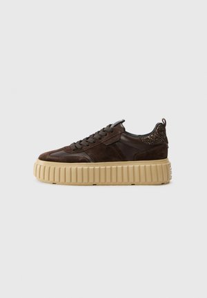 ZAP - Trainers - pepe/schwarz sohle nuts
