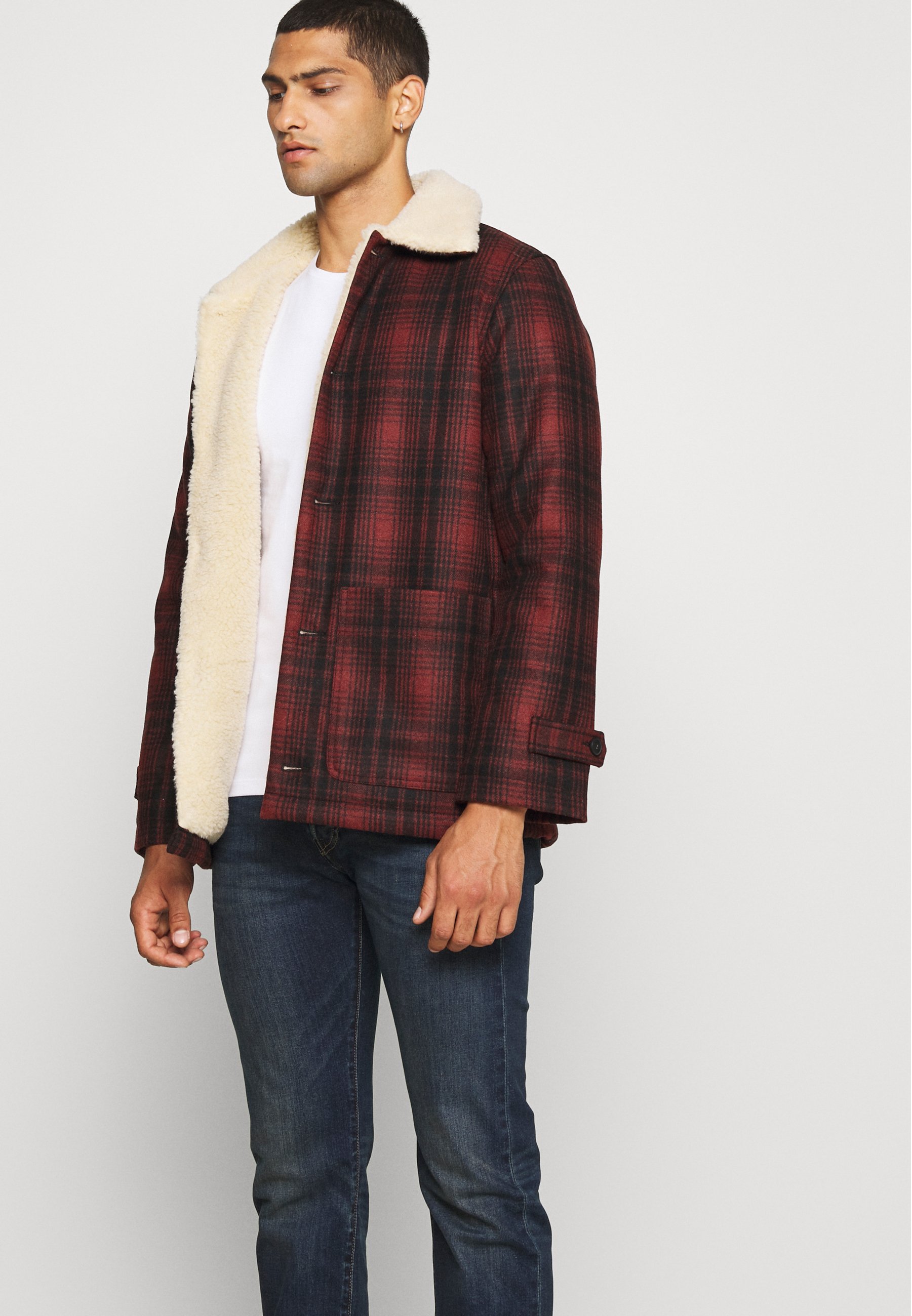 Nudie Jeans MANGAN Tunn jacka brick red Zalando.se Nudie Jeans COLIN Tunn jacka green Zalando.se