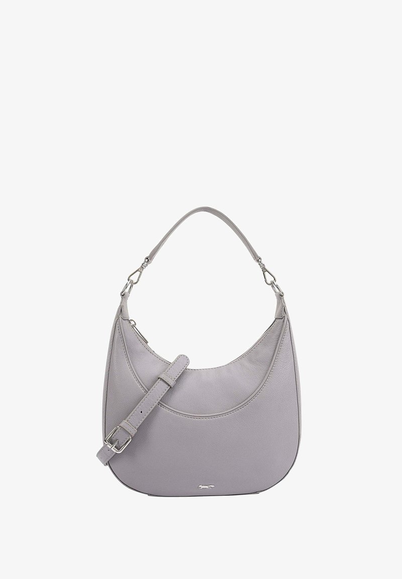 Sac à épaule en cuir gris avec une forme en croissant, bandoulière réglable et texture lisse. Présente un design élégante et des détails de couture subtils.
