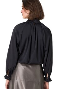 zero MIT STEHKRAGEN - Blouse - black beauty