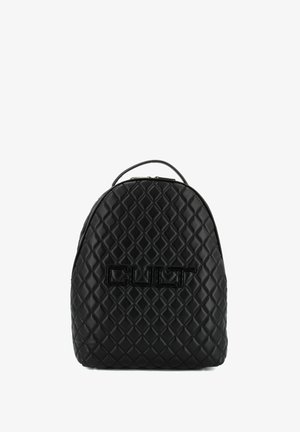 Zaino nero trapuntato con maniglia superiore e logo "CULT" in rilievo sul davanti, mostrato su sfondo bianco.