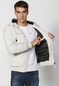 Koroshi Lahka jakna - gris perla   pearl grey