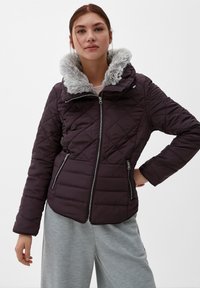 QS MIT ABNEHMBAREM FELLKRAGEN - Winterjacke - purple