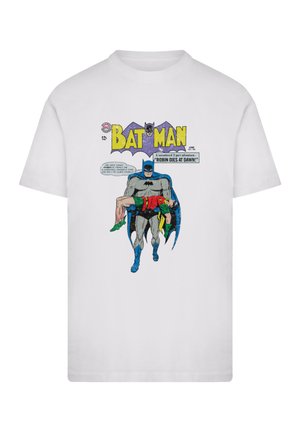 Weißes Baumwoll-T-Shirt mit einem Comic-Stil-Druck von Batman, der Robin trägt. Der Text enthält "BATMAN" und "ROBIN STIRBT AM MORGEN!" in kräftigen Farben.