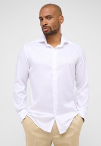 Eterna PERFORMANCE SHIRT MODERN FIT - Skjorter - weiß