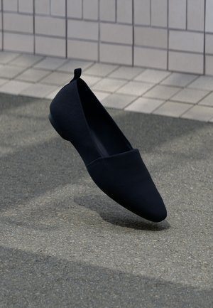 Vagabond SANDY - Slip-ons - black