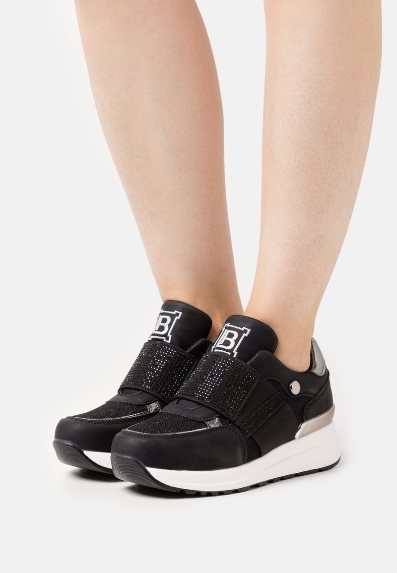 Laura Biagiotti Baskets basses black/noir ZALANDO.FR