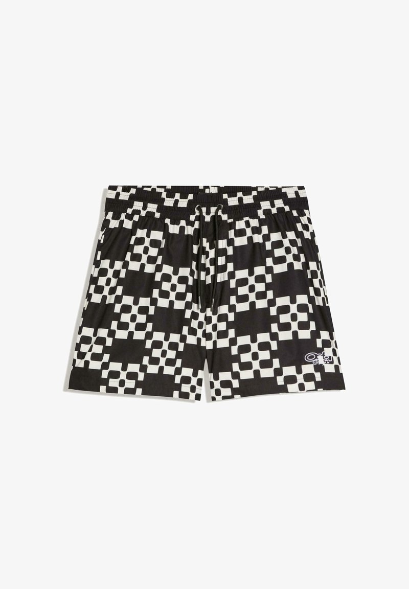 Shorts à motif noir et blanc avec taille élastique et cordon de serrage, présentant un design géométrique à carreaux et un petit logo sur le bas à droite.