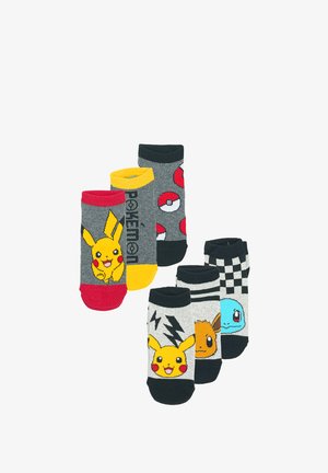 Juego de seis pares de calcetines infantiles con patrones en gris, negro y coloridos, que incluyen diseños de Pikachu, Pokéballs y Eevee. Mezcla de algodón.