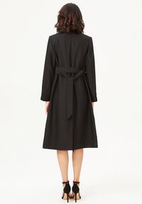 Smart and Joy VILLE MINIMALISTE - Manteau classique - noir