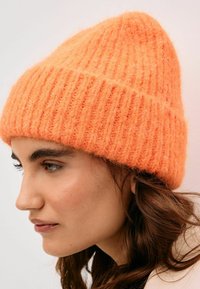 Next Kootud müts - orange