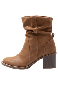 Bullboxer Botines - brown