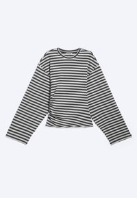 Δεν επιλέχθηκε, grey melange