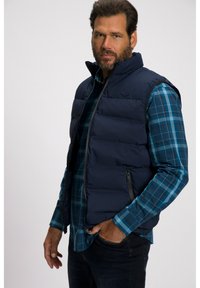 JP1880 KRAGEN ZIPPER TASCHEN - Weste - dark blue