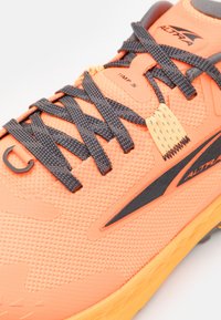 Altra TIMP 5 - Trail hardloopschoenen - orange