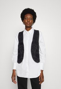 Fabienne Chapot ZOE GILET - Colete - black