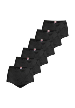 Seks sorte højtaljede damebriefs i blonde, stablet diagonalt, hver med et lille rødt og hvidt mærke i midten af linningen.