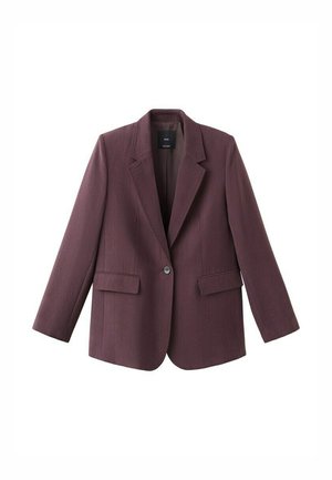 Blazer prune foncé à un bouton avec deux poches à rabat à l'avant et un col cranté, présenté sur un fond blanc.