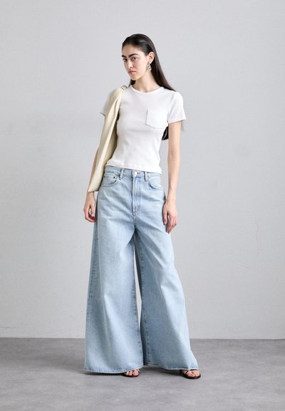 Agolde ARLO POCKET TEE - Marškinėliai su spaudiniu - white