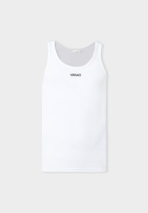 Wit mouwloos geribd tanktop met ronde hals en zwart "VERSACE" logo gecentreerd op de borst tegen een effen achtergrond.