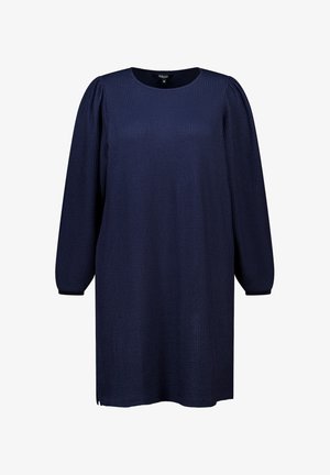 Marineblauwe gebreide jurk met lange mouwen, ronde halslijn, gestructureerd patroon en zijsplitten aan de zoom voor bewegingsvrijheid.