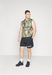 Nike Performance TOTALITY SHORT - Träningsshorts - black