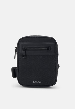 ELEVATED REPORTER MONO - Schoudertas - black