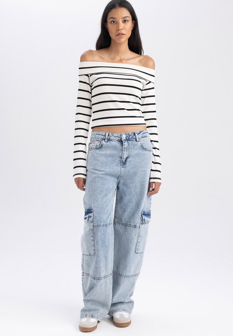 DeFacto Longsleeve beige DeFacto Longsleeve beige