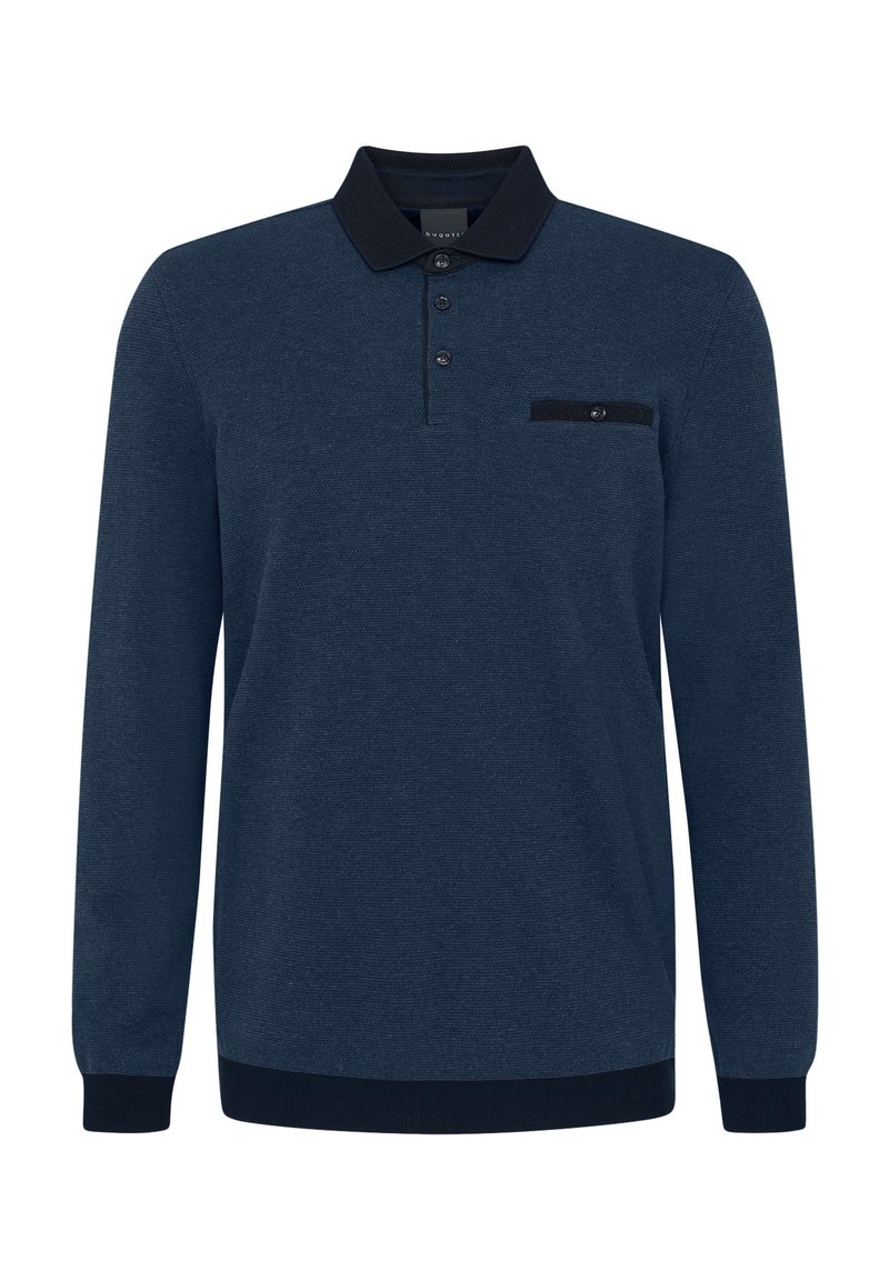 Navyfarbendes Langarm-Polohemd aus strukturiertem Stoff, mit einer Knopfleiste mit drei Knöpfen, einer schwarzen Akzenttasche und gerippten Bündchen.