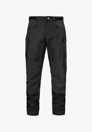 Schwarze Cargo-Hose aus strapazierfähigem Stoff, mit mehreren Taschen, Reißverschlussverschlüssen und einem lockeren Schnitt mit verstärkten Knien und Nähten.