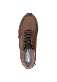 Bruna lädersneakers med mesh-accenter, rund tå och kontrasterande svart sula. Har snören och en vadderad krage för komfort.