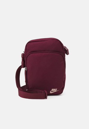 Taška s příčným popruhem - dark red