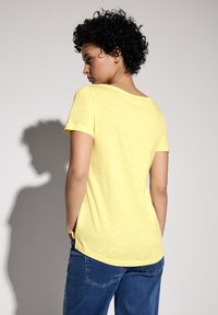 Street One T-shirt basic - gelb