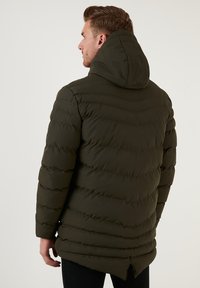 Buratti SLIM FIT - Abrigo de invierno - khaki