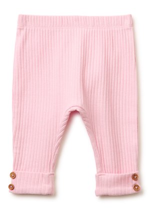 Leggings para bebé de color rosa suave con tejido acanalado y puños doblados asegurados por dos pequeños botones marrones en cada pierna.