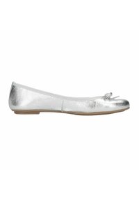 Des ballerines argentées avec une finition métallique, un bout arrondi, un bord élastique et un petit nœud décoratif à l'avant. Semelle plate, design simple.